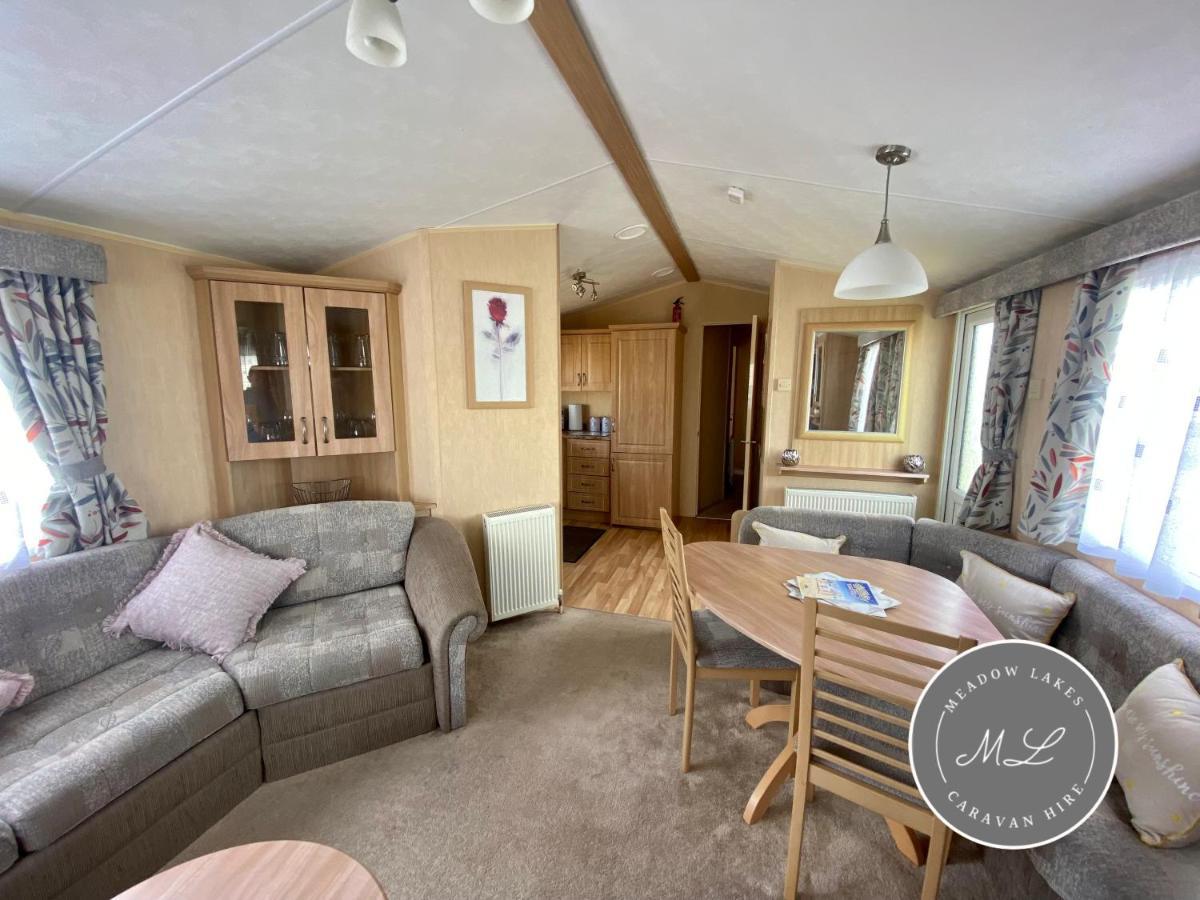 Coral Beach - Row 73 Van 2, Central Heating, Wifi, Bed Linen - Meadow Lakes Caravan & Lodge Hire Ingoldmells Exterior photo